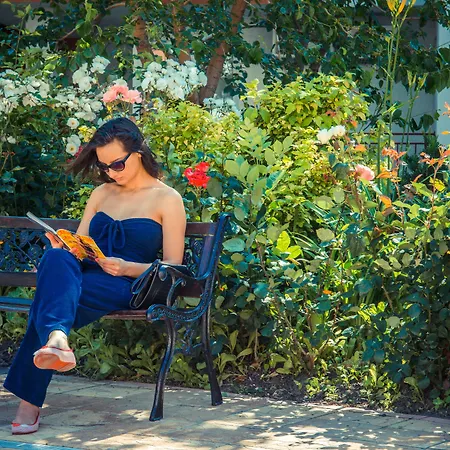 Riviera ホテル 4*