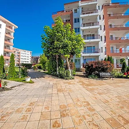 ホテル Riviera 4*