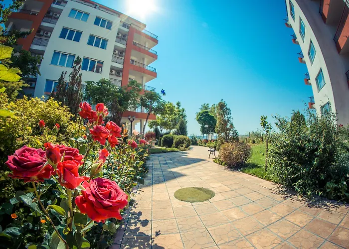 Riviera מלון רבדה